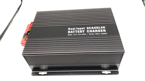 Regulador entrado dual 12V B2B 60A MPPT 30A del cargador de batería solar