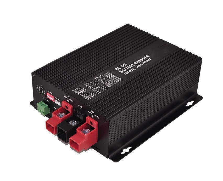 Potente cargador de batería de 12V DC con 15.4A de corriente de salida máxima Compacto y ligero 1.7kg/190mm*215mm*70mm